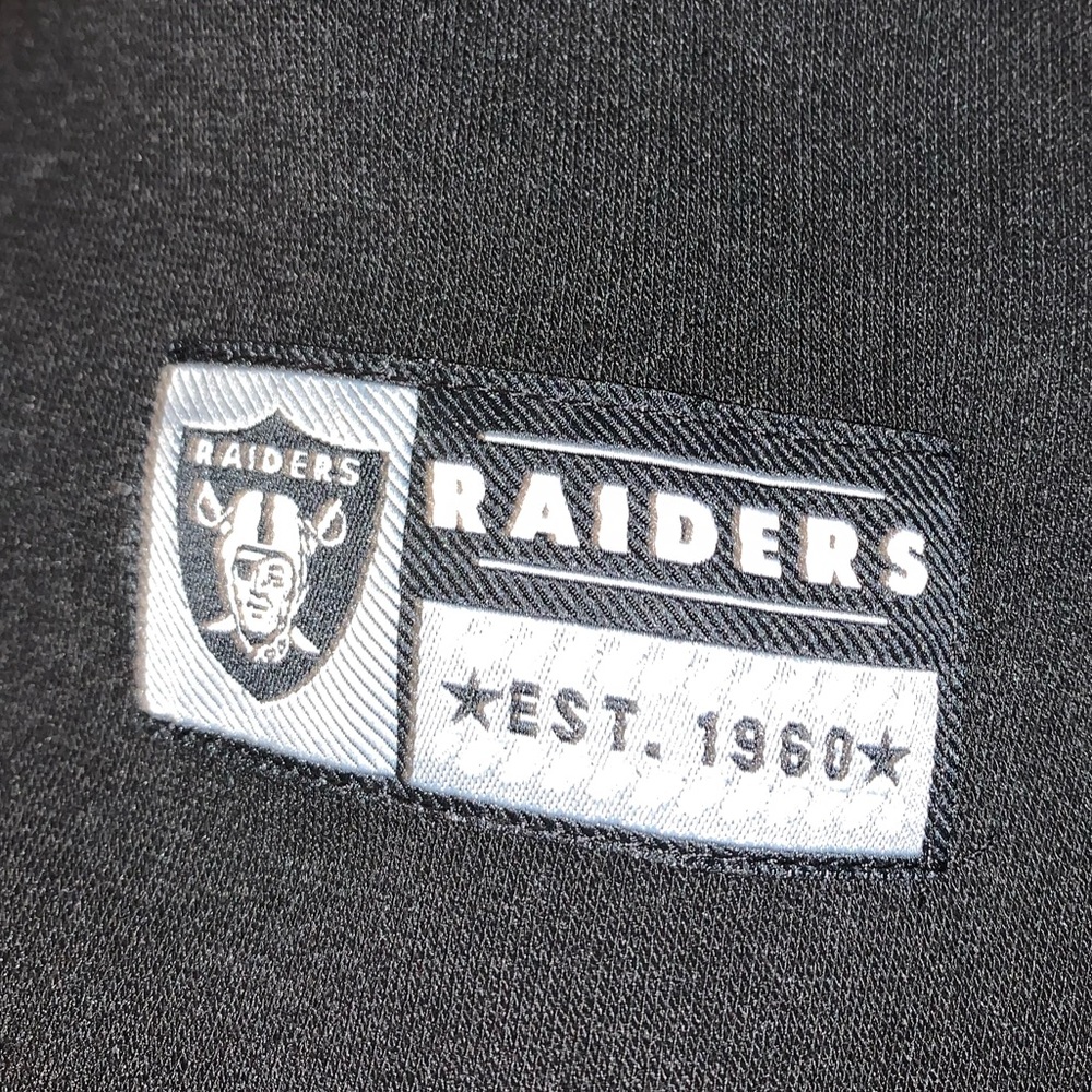 🏈⚔️🏴‍☠️☠️ Las Vegas Raiders Stacked NFL Football Hoodie ☠️🏴‍☠️⚔️🏈 - Picture 8 of 11